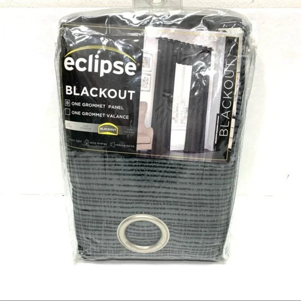 ECLIPSE Trevi Thermal Blackout Single Panel Grommet Curtain Black 52 x 108 NEW